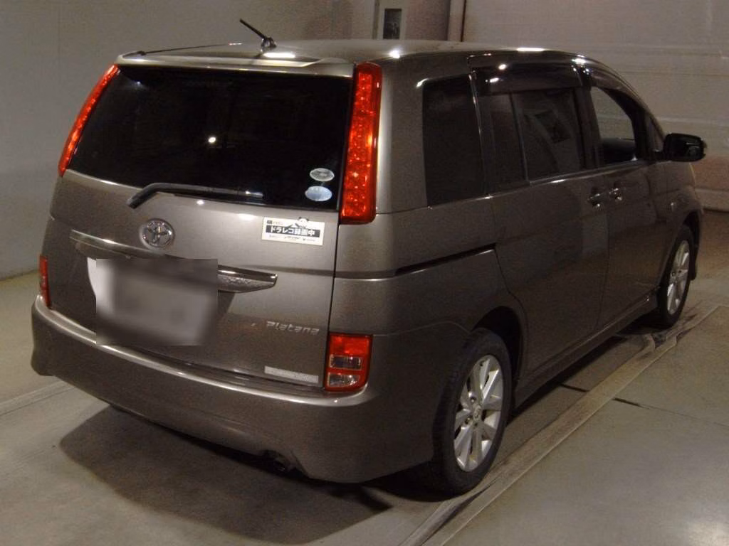 TOYOTA ISIS