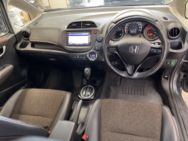 HONDA FIT SHUTTLE