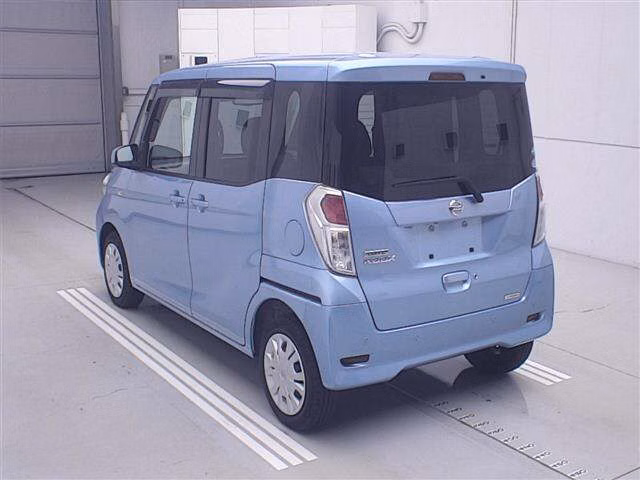 NISSAN DAYZ ROOX