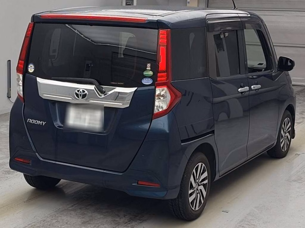 TOYOTA ROOMY