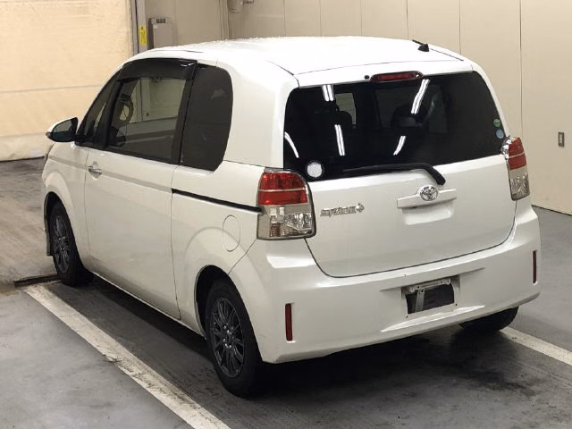 TOYOTA SPADE