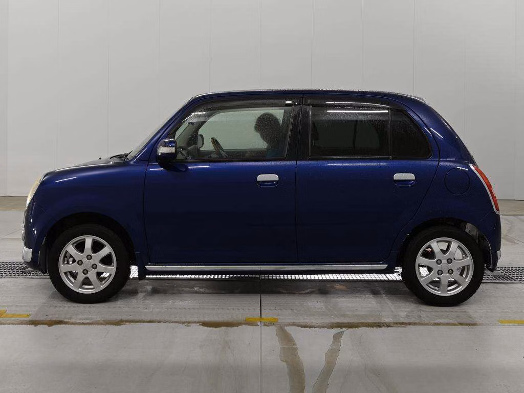 DAIHATSU MIRA GINO