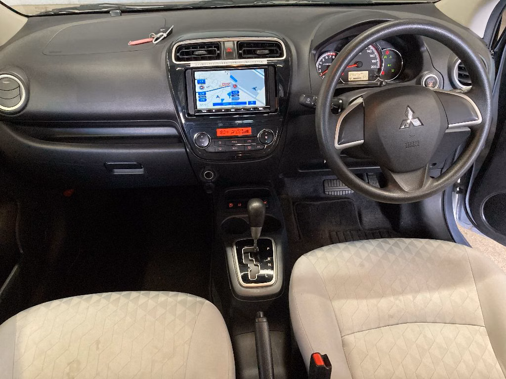 MITSUBISHI MIRAGE