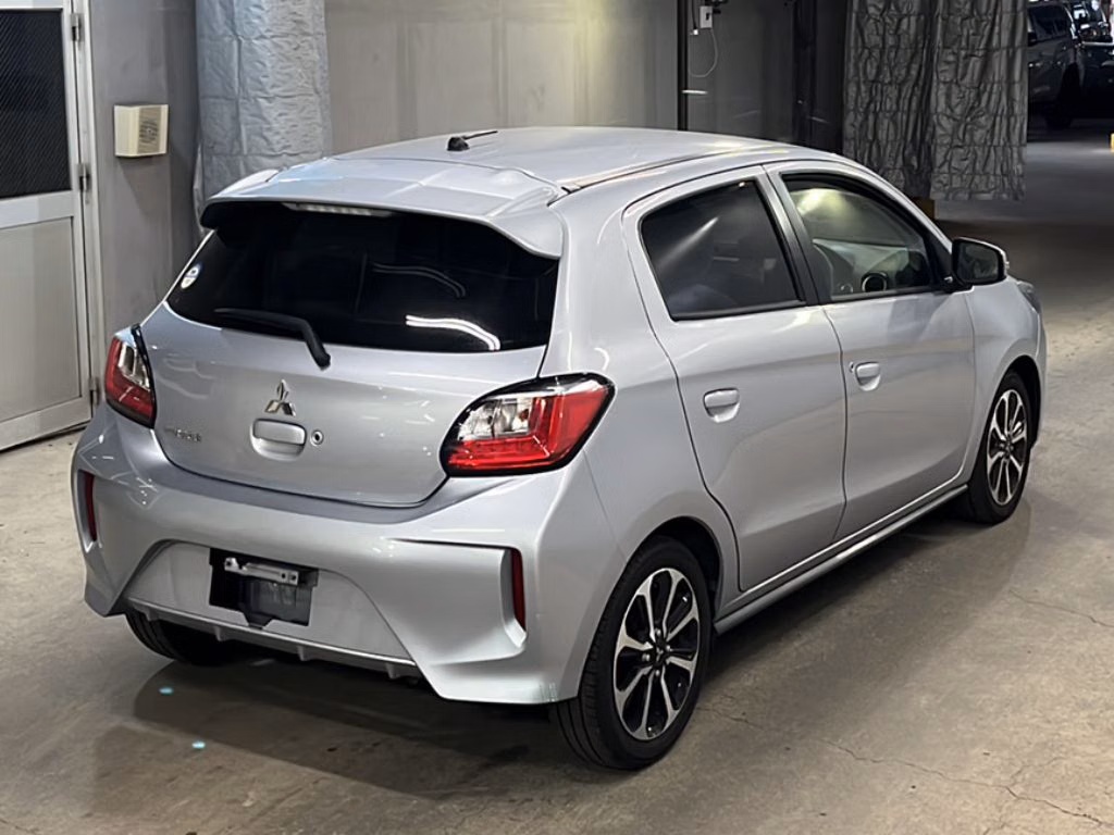 MITSUBISHI MIRAGE