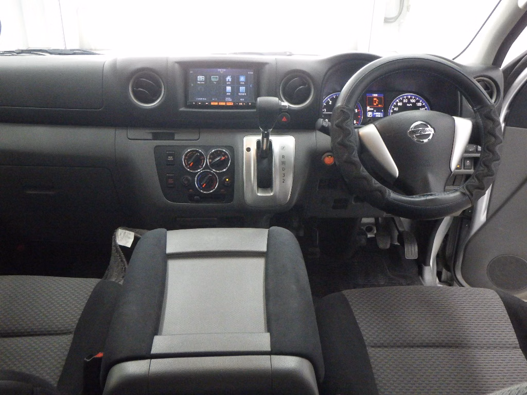NISSAN NV350 CARAVAN