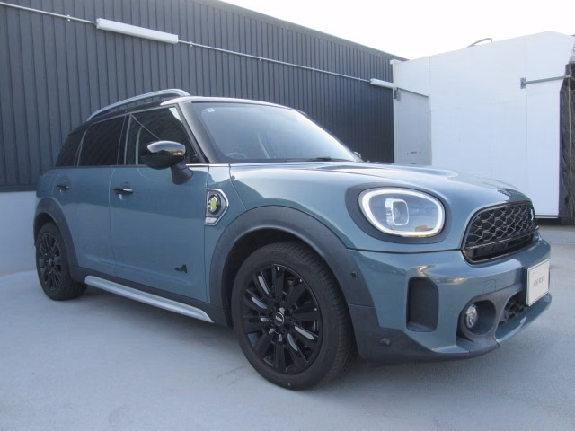 MINI CROSSOVER