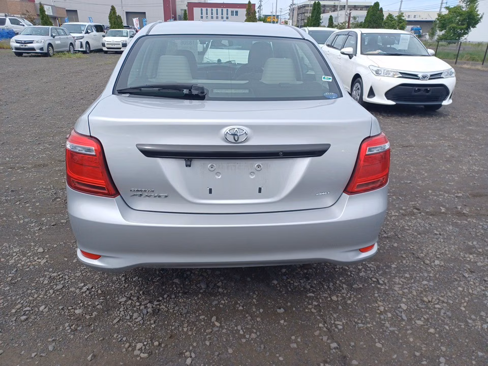 TOYOTA COROLLA AXIO