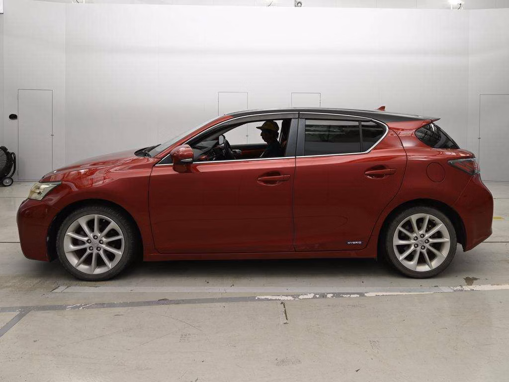 LEXUS CT200H