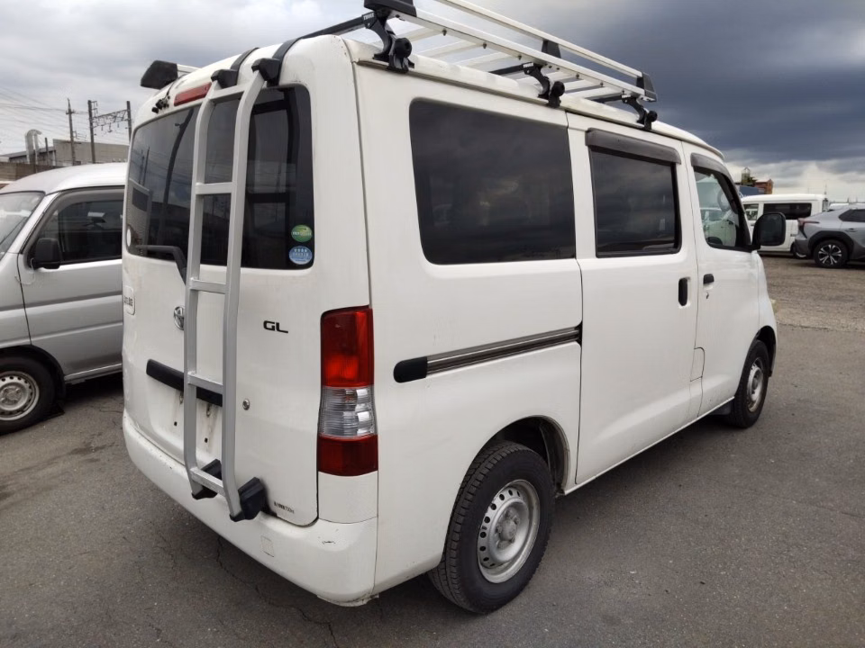 TOYOTA LITE ACE