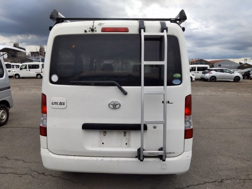 TOYOTA LITE ACE