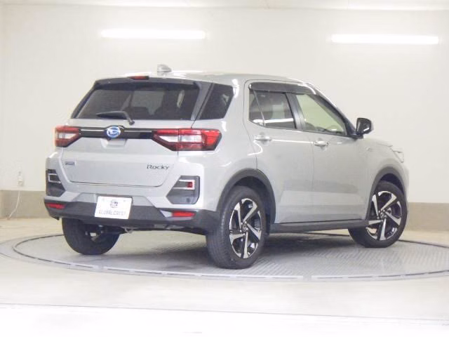 DAIHATSU ROCKY