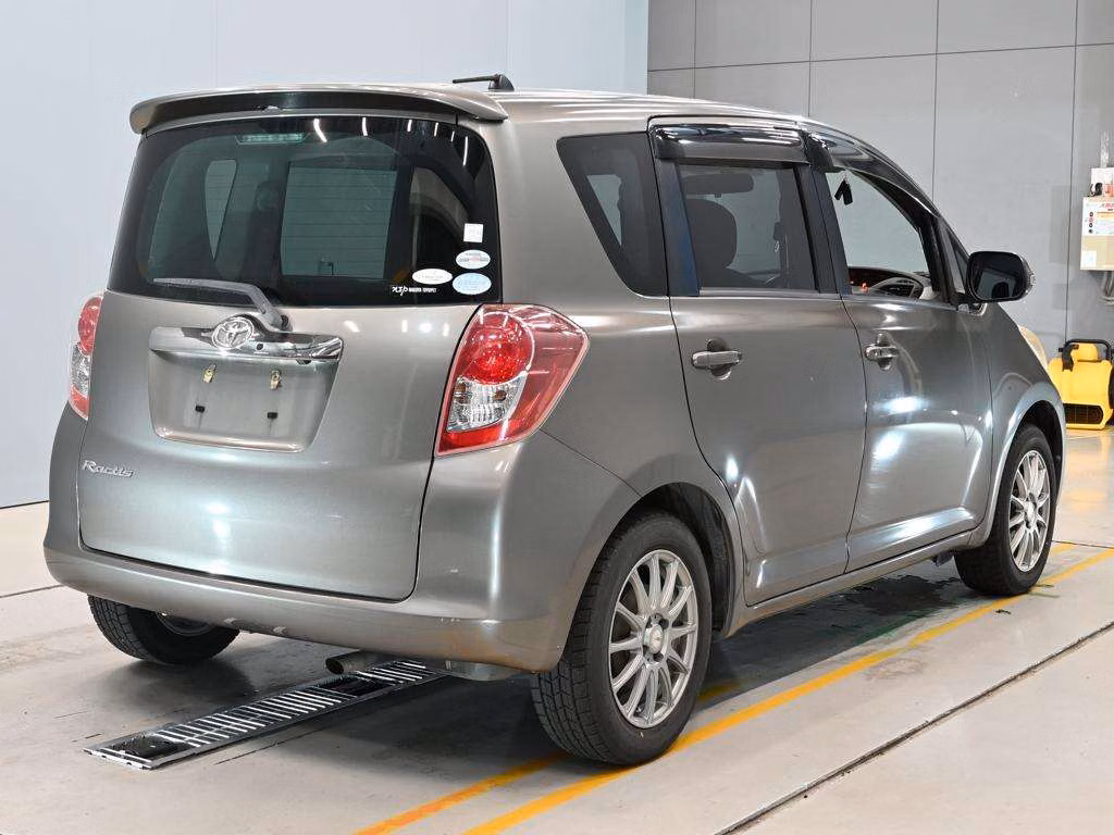 TOYOTA RACTIS