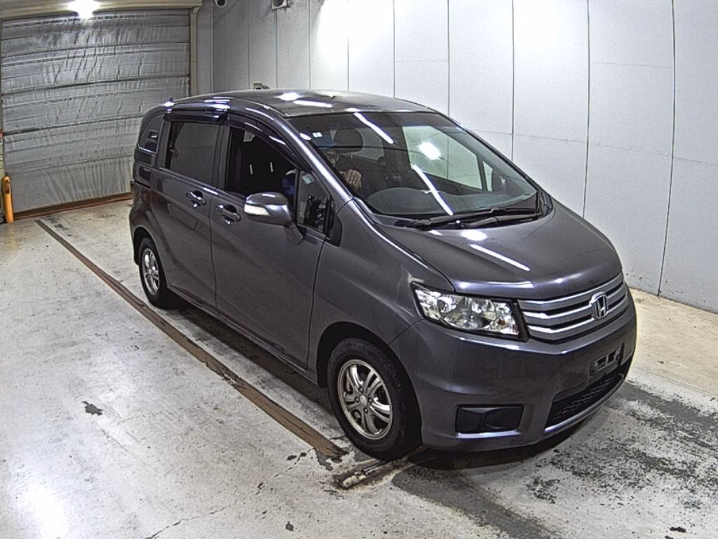 Honda Freed Spike