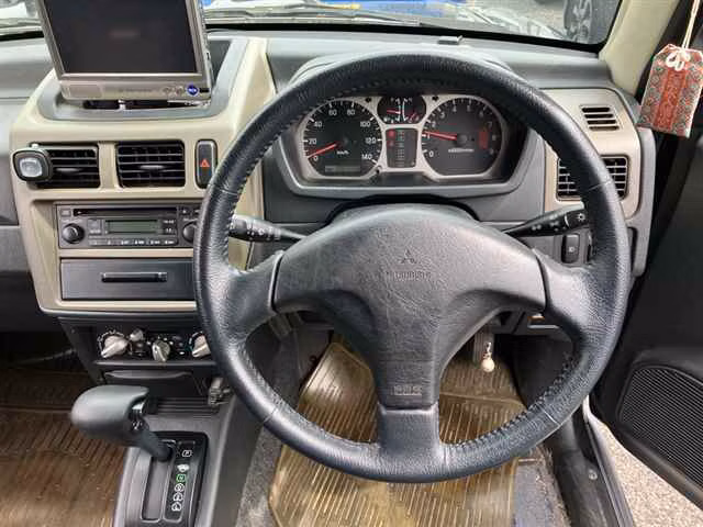 MITSUBISHI PAJERO MINI