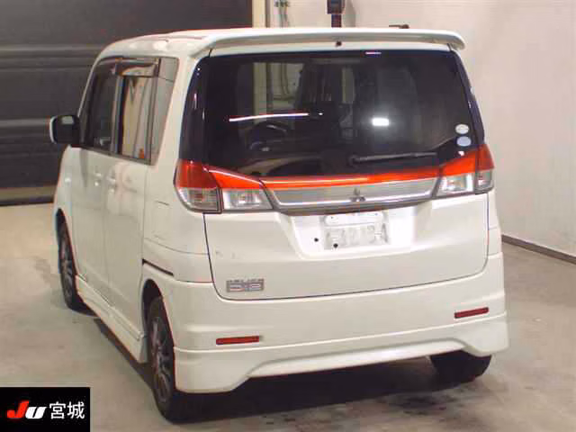 MITSUBISHI DELICA D:2