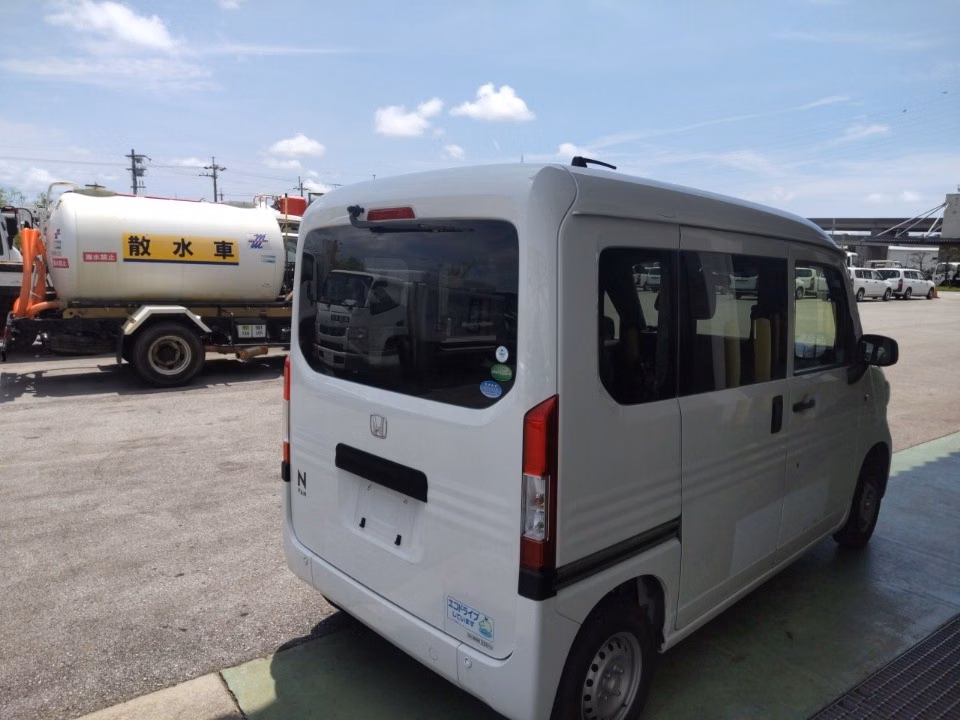 HONDA N-VAN