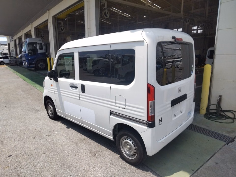 HONDA N-VAN