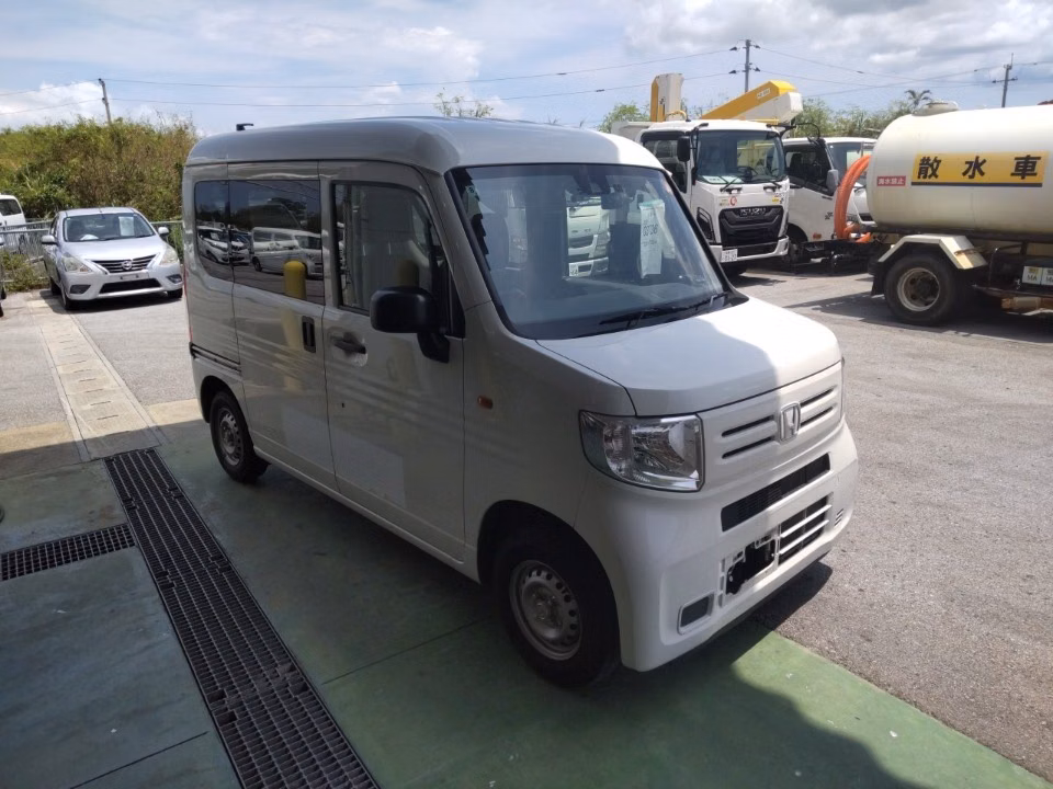 HONDA N-VAN