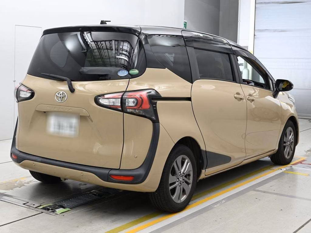 TOYOTA SIENTA