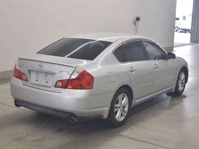 NISSAN FUGA
