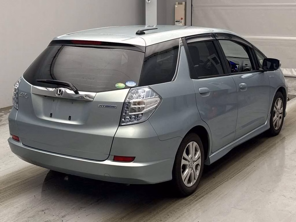 HONDA FIT SHUTTLE
