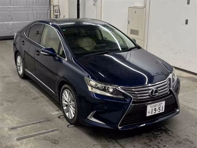 Lexus HS250h