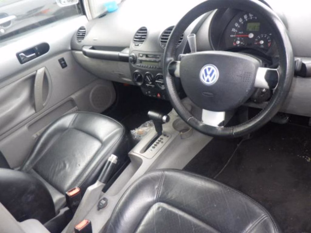 VOLKSWAGEN BEETLE