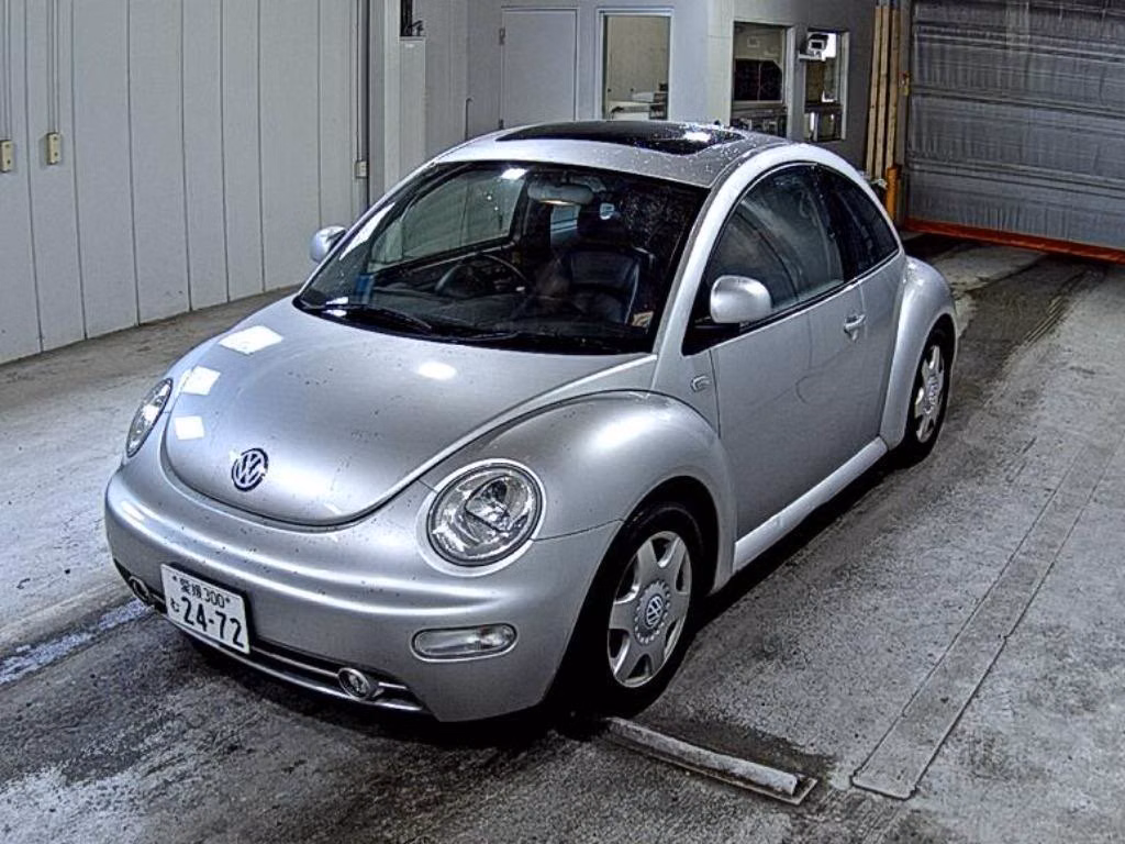 VOLKSWAGEN BEETLE