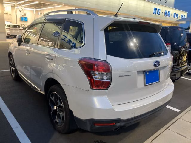 SUBARU FORESTER