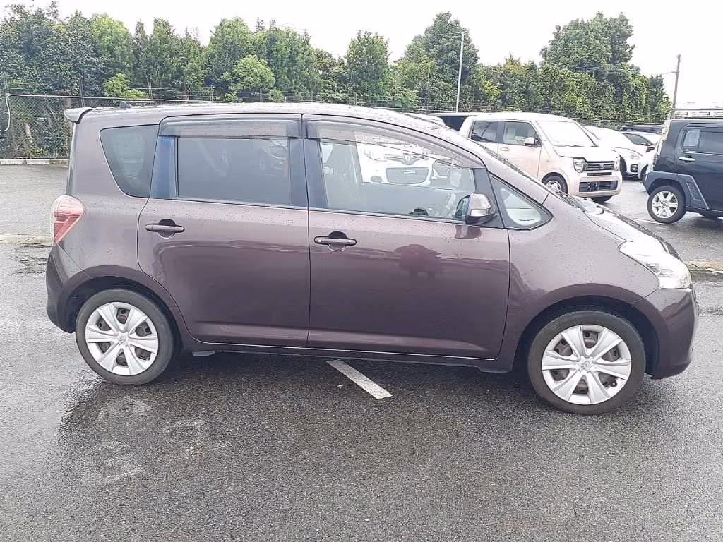 TOYOTA RACTIS