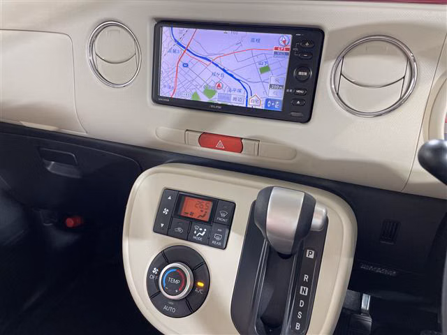 Daihatsu Mira Cocoa