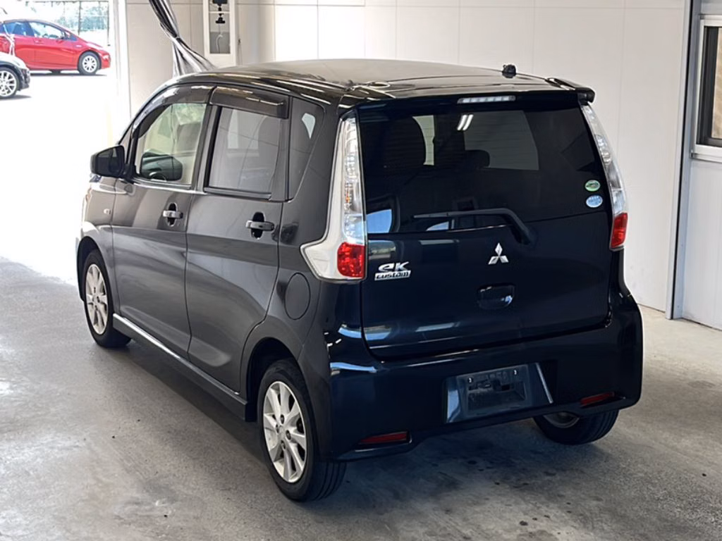 MITSUBISHI EK CUSTOM