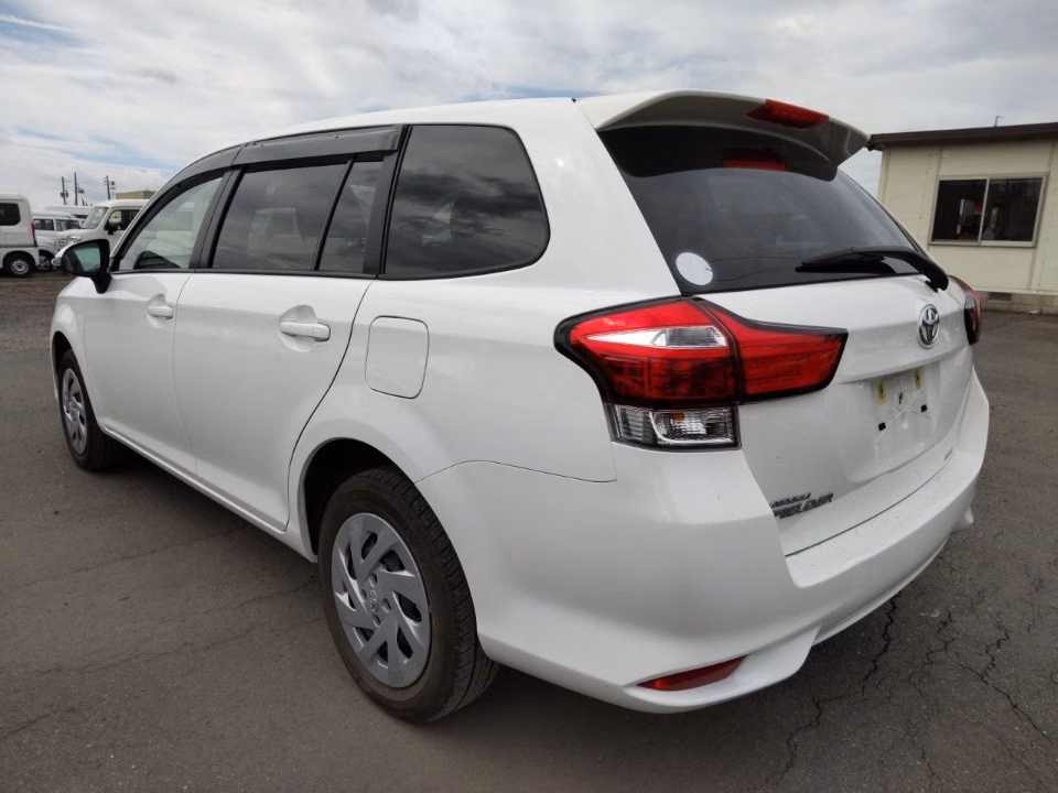 TOYOTA COROLLA FIELDER