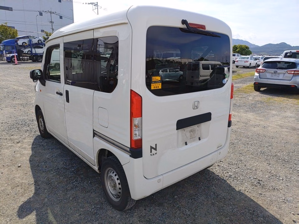 HONDA N-VAN