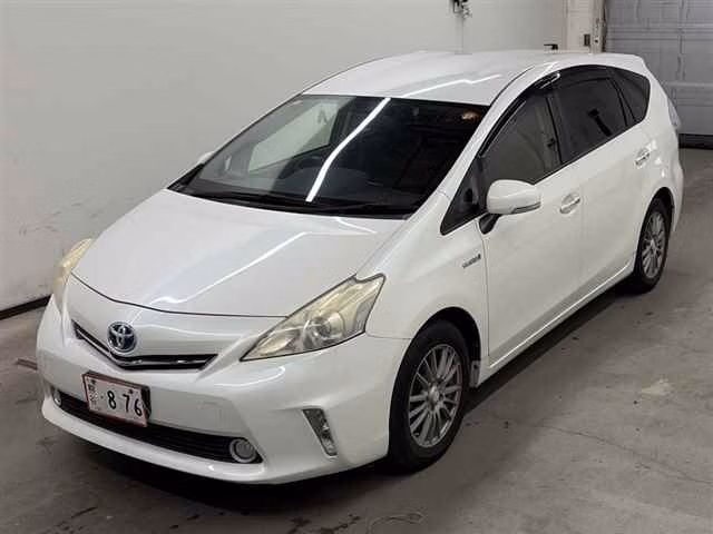 TOYOTA PRIUS ALPHA