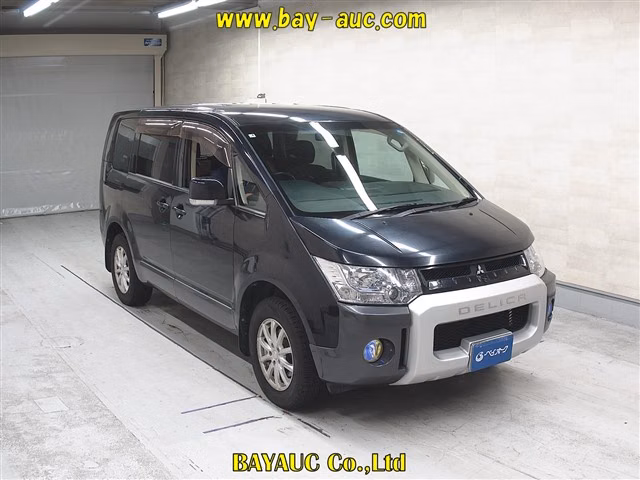 MITSUBISHI DELICA D:5