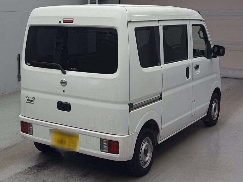NISSAN NV100 CLIPPER