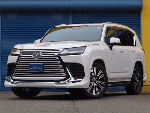 Lexus LX600