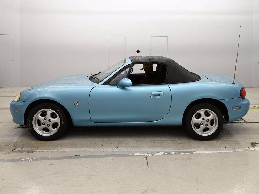 MAZDA ROADSTER