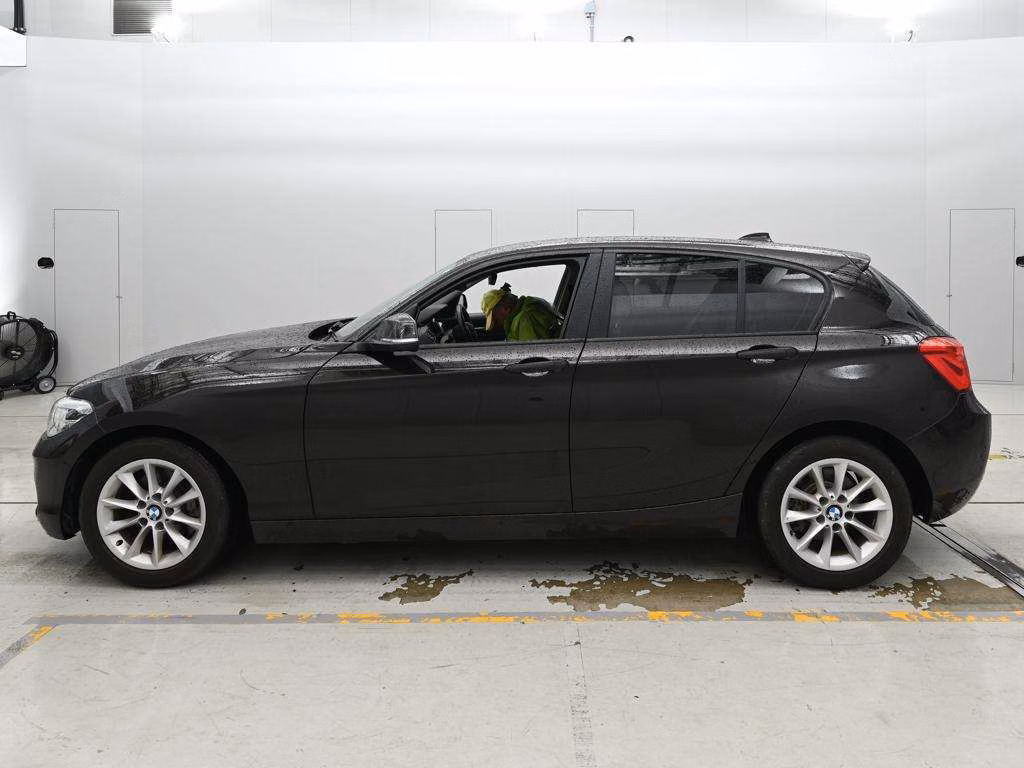 BMW 1-SERIES