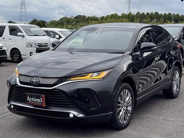 TOYOTA HARRIER