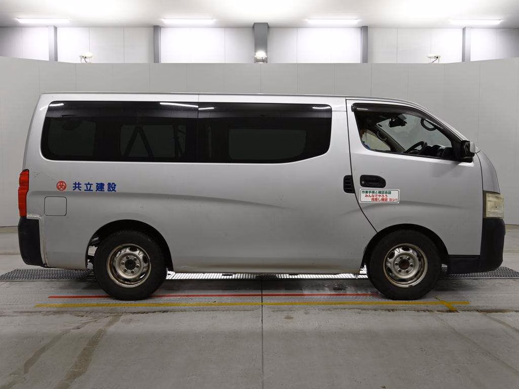 NISSAN NV350 CARAVAN