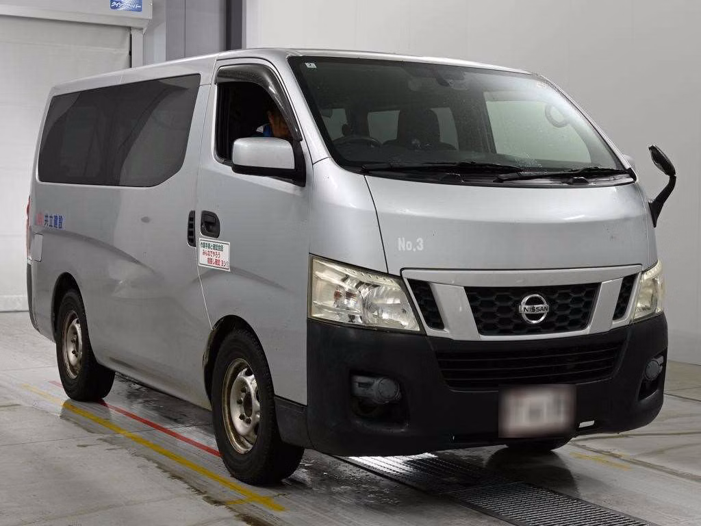 NISSAN NV350 CARAVAN