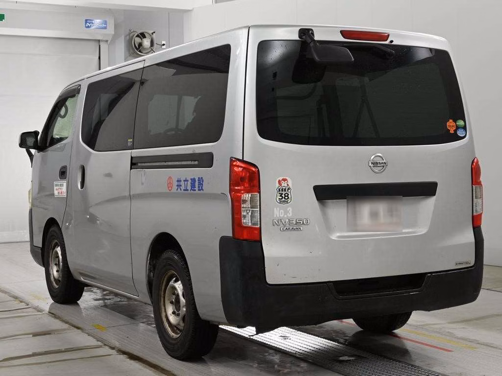 NISSAN NV350 CARAVAN