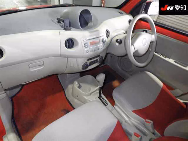DAIHATSU ESSE