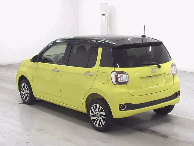 DAIHATSU BOON