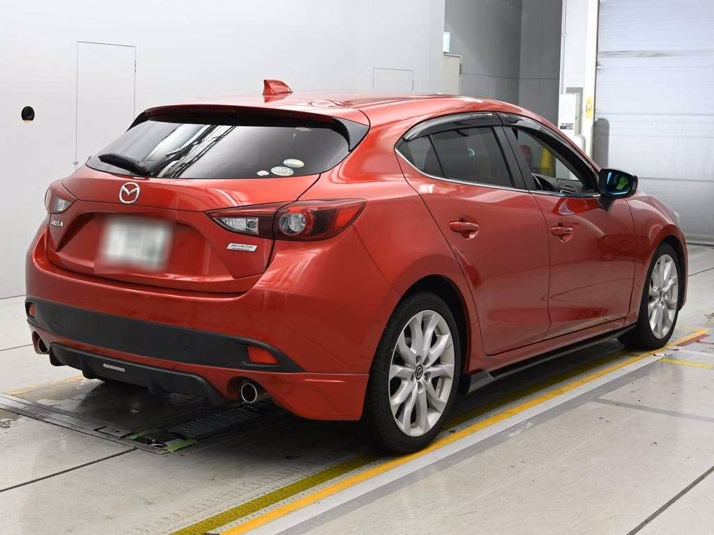 MAZDA AXELA
