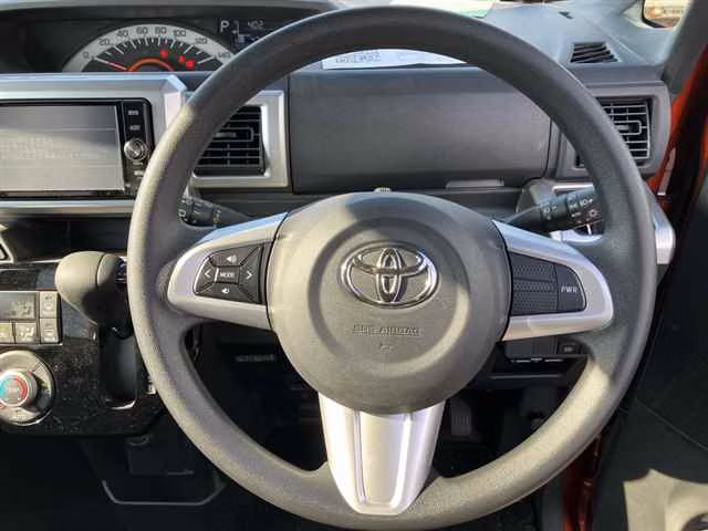 TOYOTA PIXIS MEGA