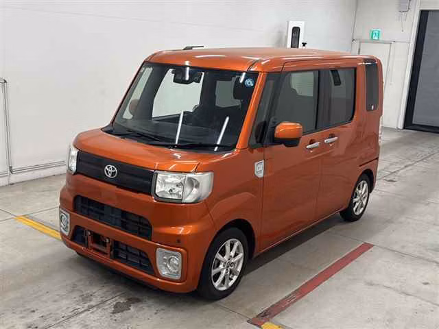 TOYOTA PIXIS MEGA