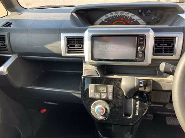 TOYOTA PIXIS MEGA